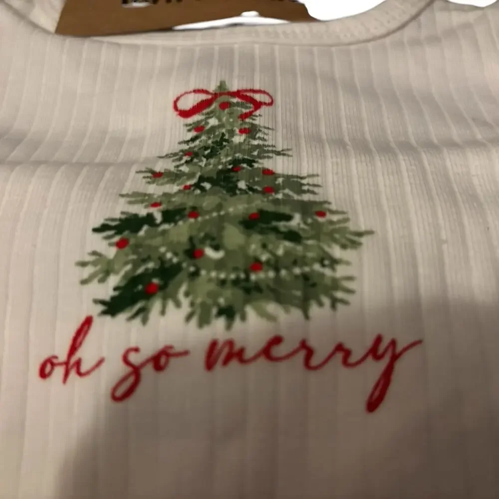 4 pc NWT 3M Christmas outfit by Baby Essentials
